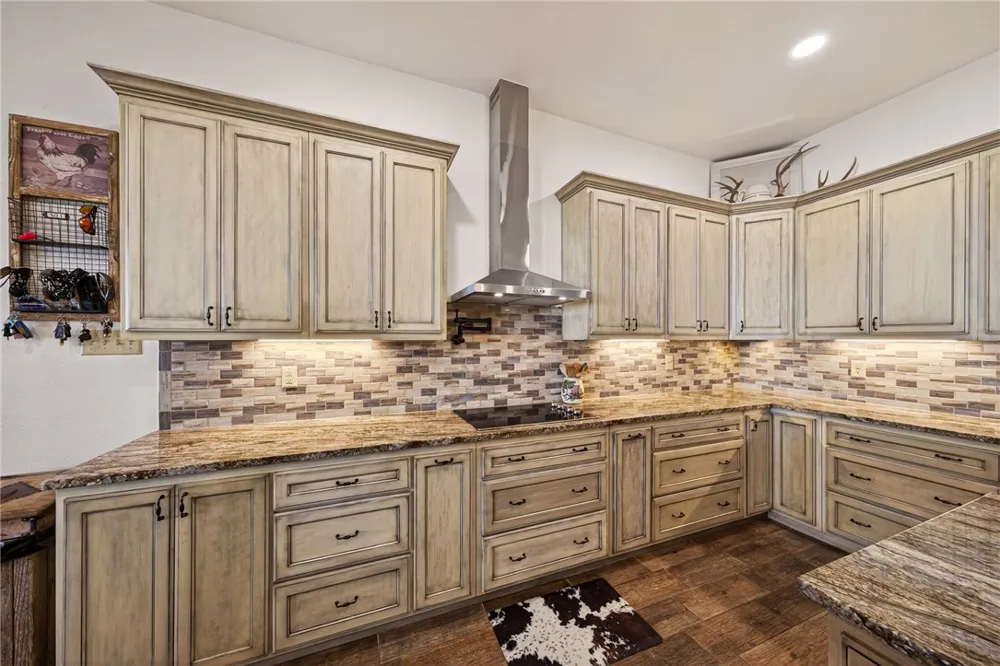 561 Carmel Drive Sandia, TX 78383