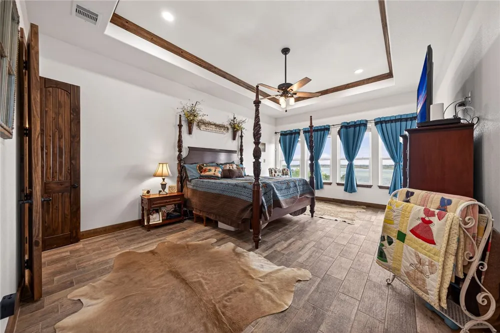 561 Carmel Drive Sandia, TX 78383