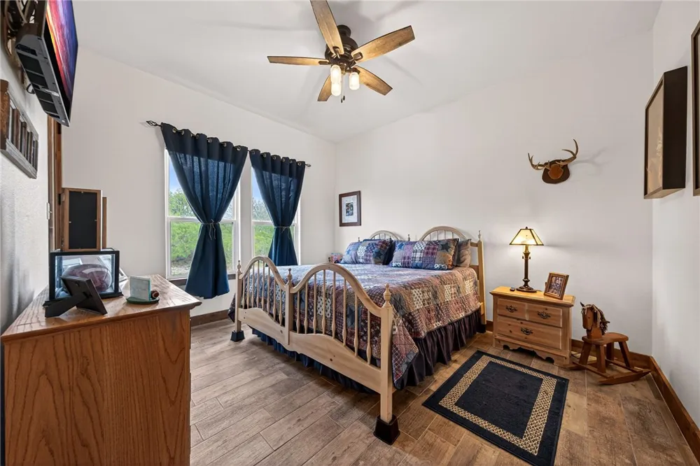 561 Carmel Drive Sandia, TX 78383