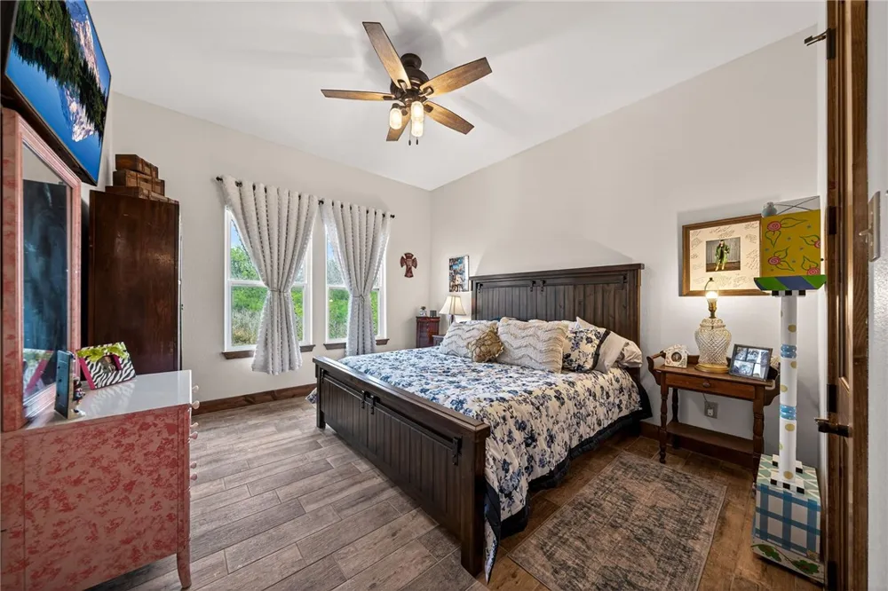 561 Carmel Drive Sandia, TX 78383
