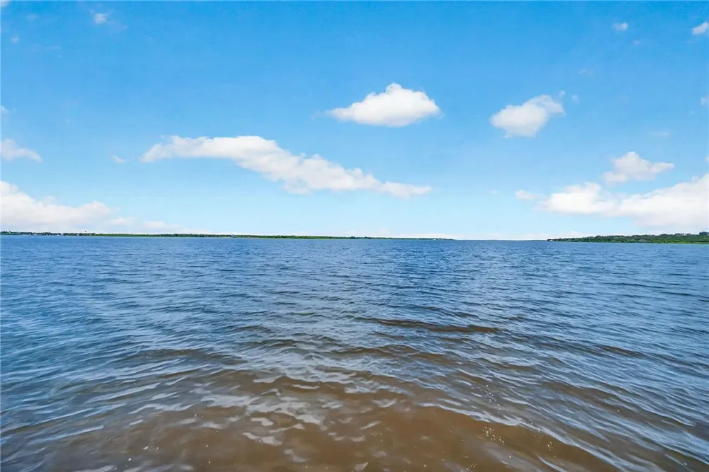 561 Carmel Drive Sandia, TX 78383