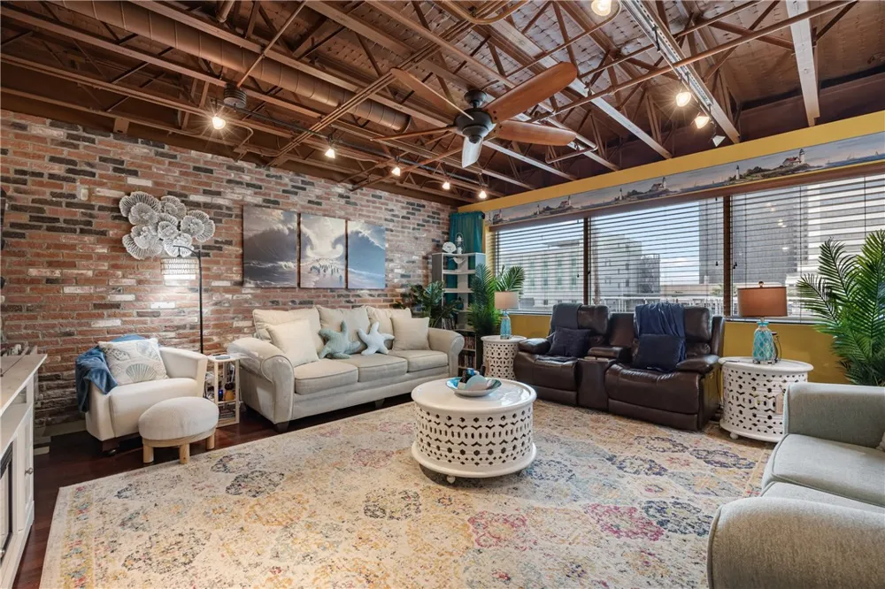 901 Upper Broadway Street #201 Corpus Christi, TX 78401