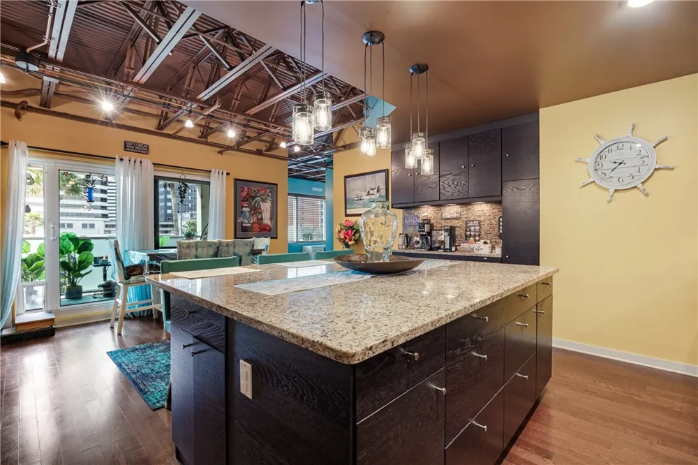 901 Upper Broadway Street #201 Corpus Christi, TX 78401