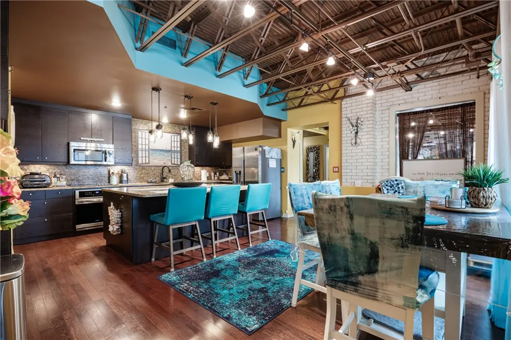 901 Upper Broadway Street #201 Corpus Christi, TX 78401