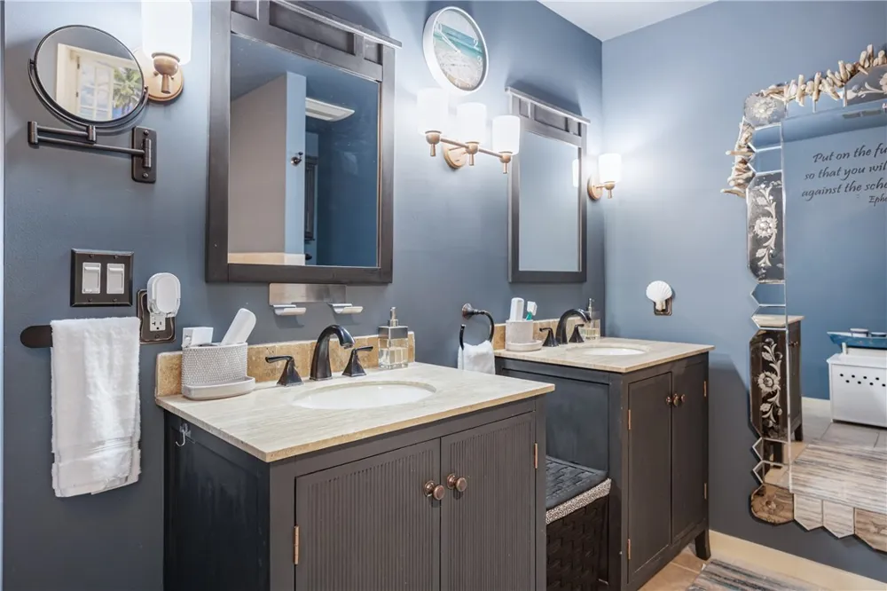 901 Upper Broadway Street #201 Corpus Christi, TX 78401