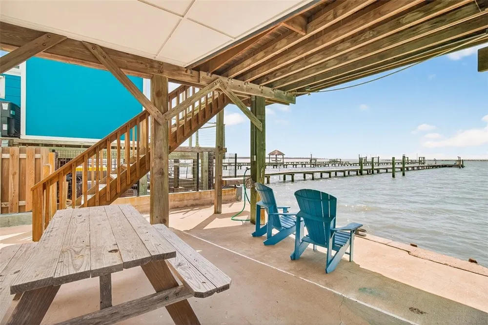 1012 Bayshore Ingleside on the Bay, TX 78362