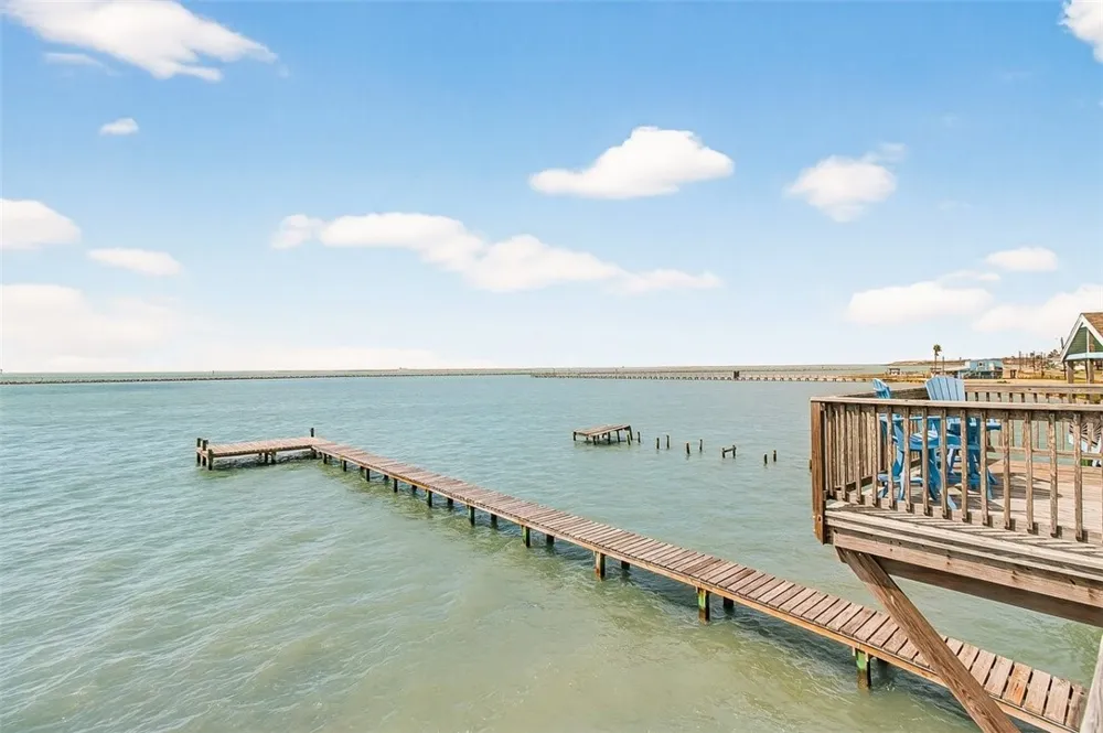1012 Bayshore Ingleside on the Bay, TX 78362