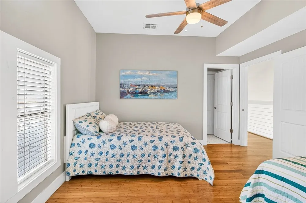 1012 Bayshore Ingleside on the Bay, TX 78362
