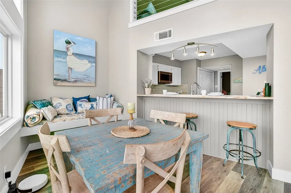 1012 Bayshore Ingleside on the Bay, TX 78362