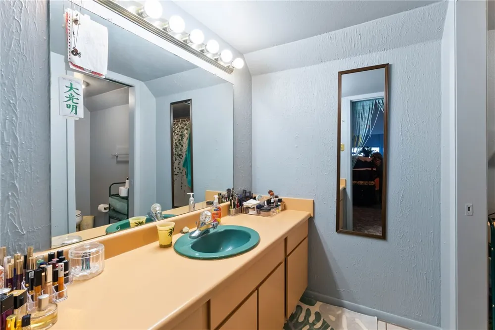 3402 Ocean Drive #5 Corpus Christi, TX 78411