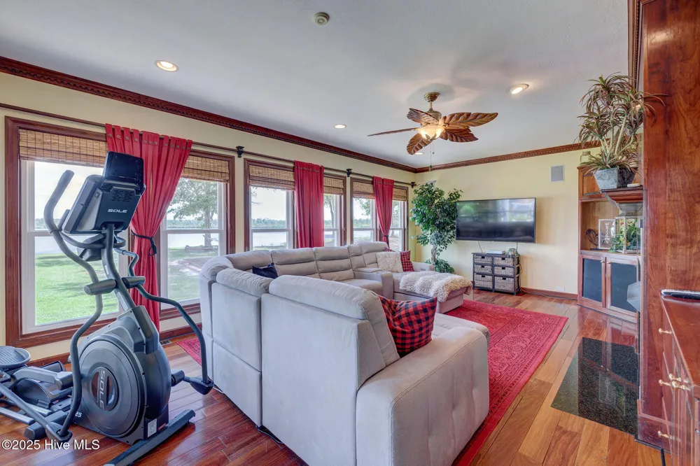 753 S Horsepen Drive Harrells, NC 28444