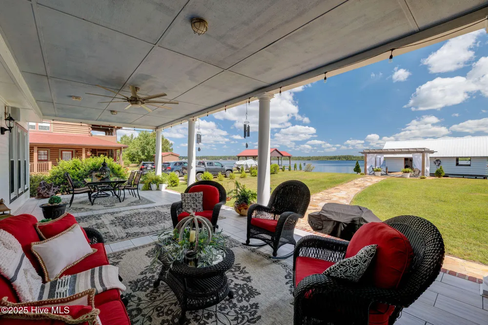 753 S Horsepen Drive Harrells, NC 28444
