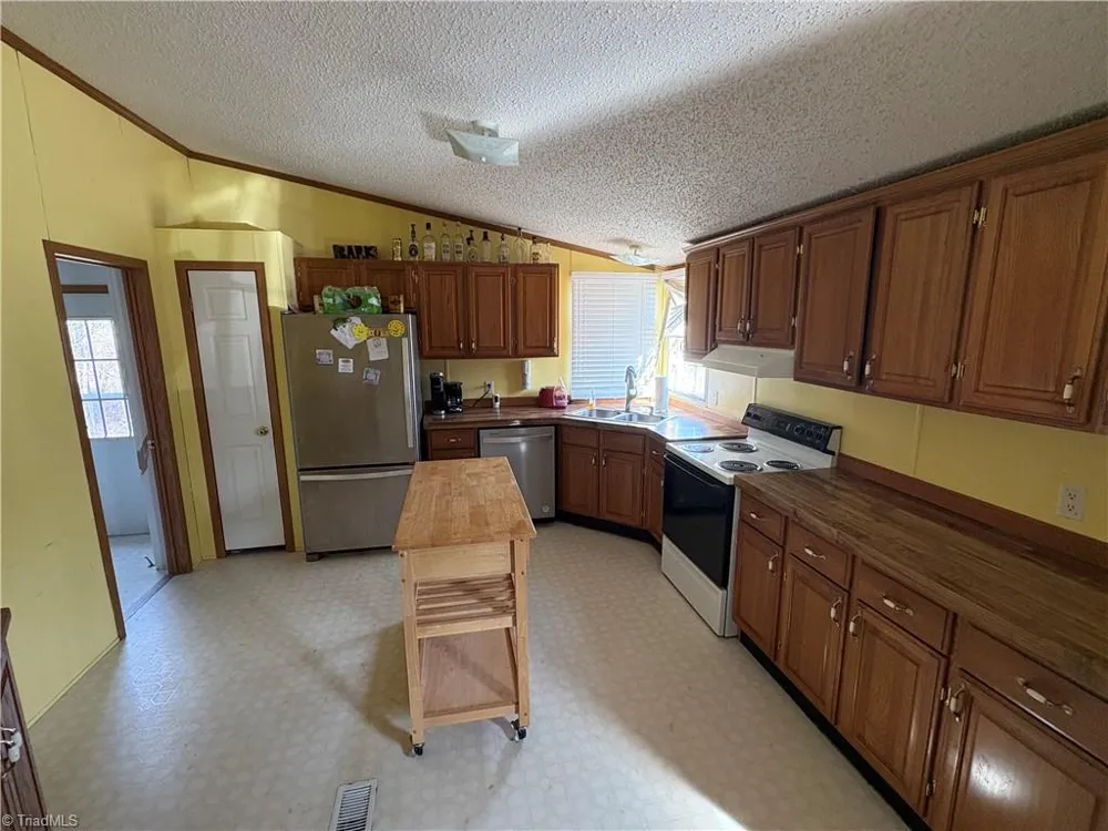 125 Maple Hollow Road Mount Airy, NC 27030
