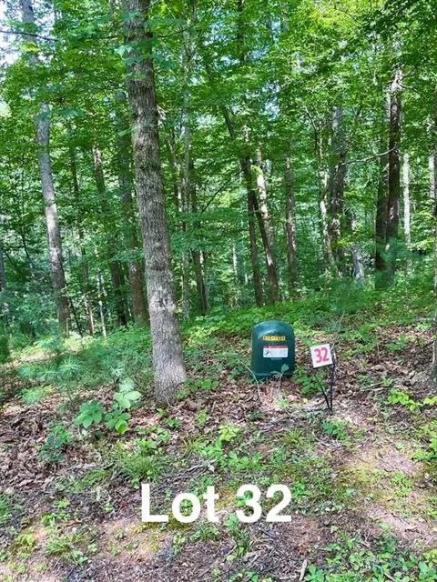 Lot 32 Reserve Stuart Trail