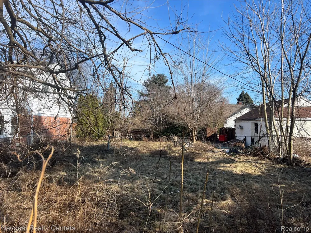 Elmwood Eastpointe City, MI 48021