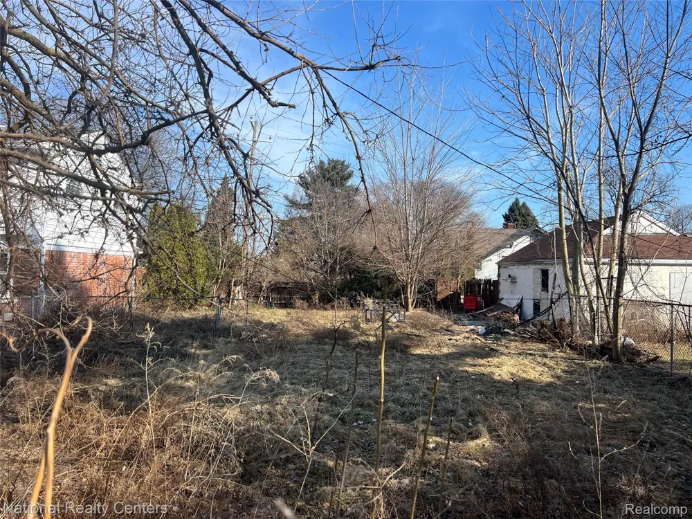 Elmwood Eastpointe City, MI 48021
