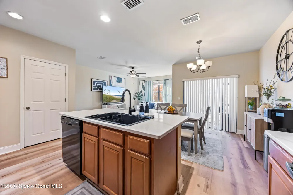 1345 Lara Circle #104 Rockledge, FL 32955