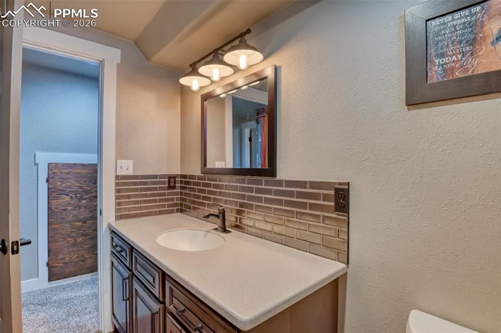 855 Marilyn Drive Penrose, CO 81240