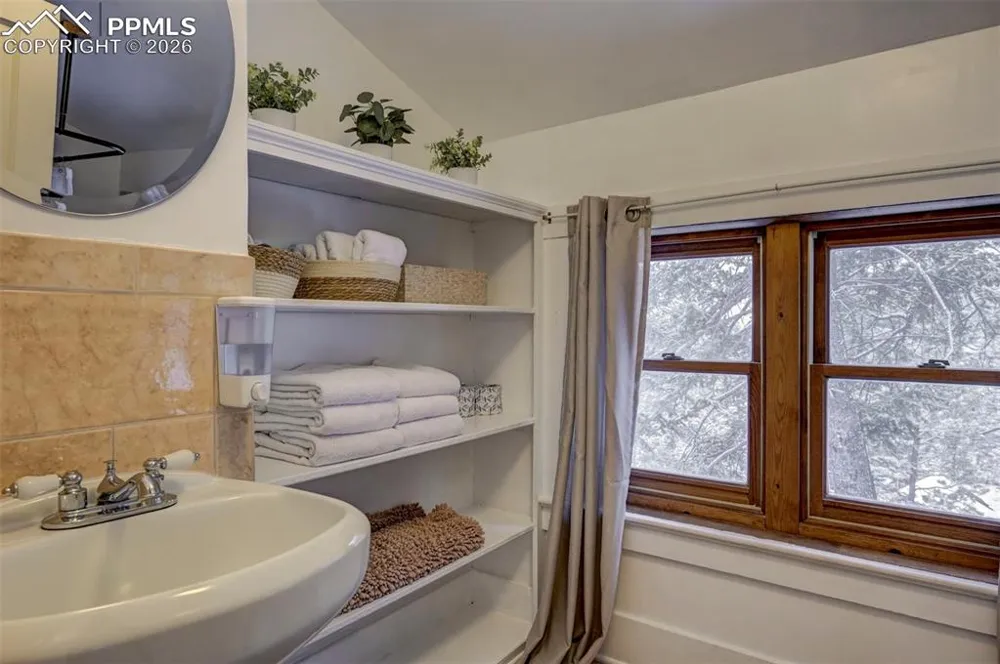 4410 Martindale Avenue Cascade, CO 80809