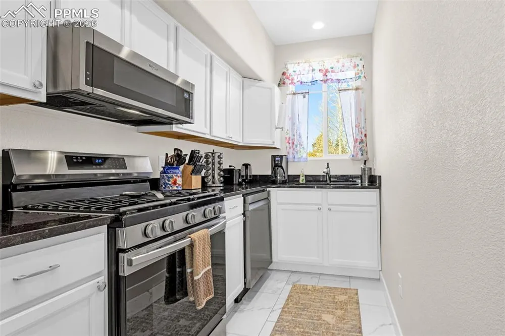 560 E Grace Avenue Woodland Park, CO 80863