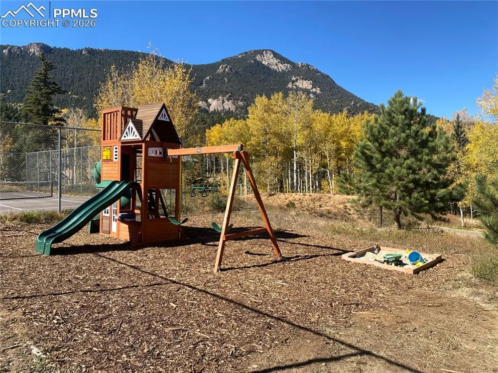 339 Eagle Mountain Road Manitou Springs, CO 80829
