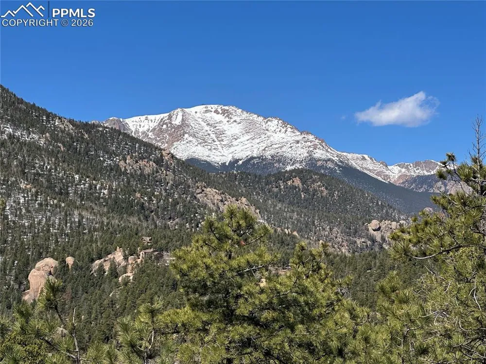 339 Eagle Mountain Road Manitou Springs, CO 80829