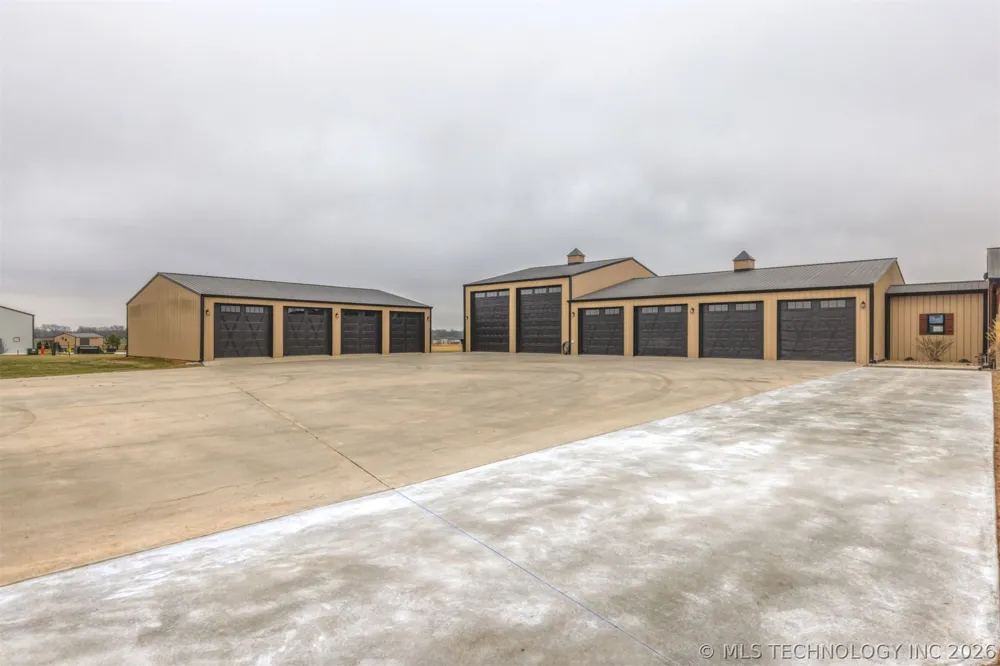 23800 E 720 ROAD Wagoner, OK 74467