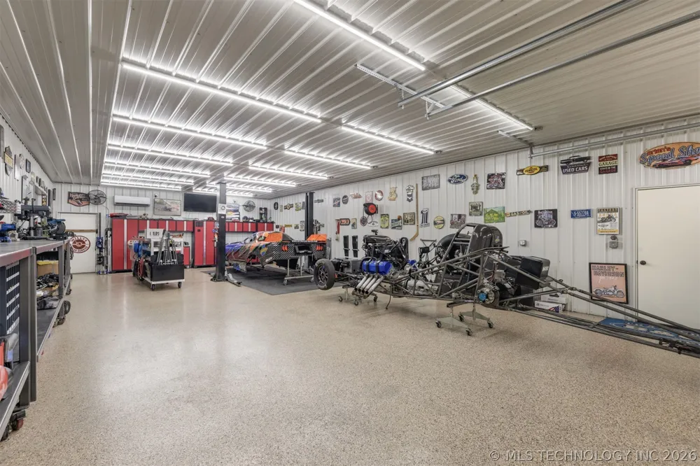 23800 E 720 ROAD Wagoner, OK 74467