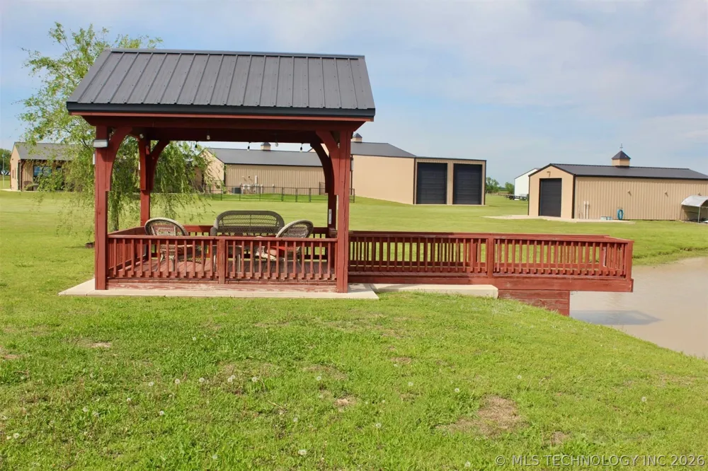 23800 E 720 ROAD Wagoner, OK 74467