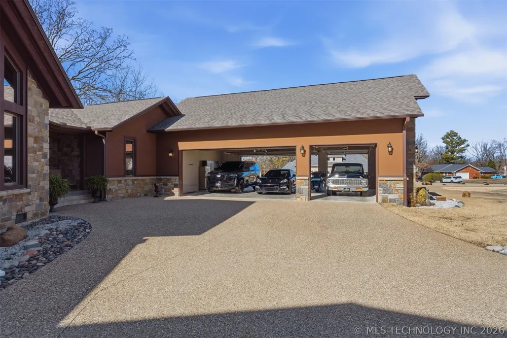 1808 Queens Way Fort Smith, AR 72908