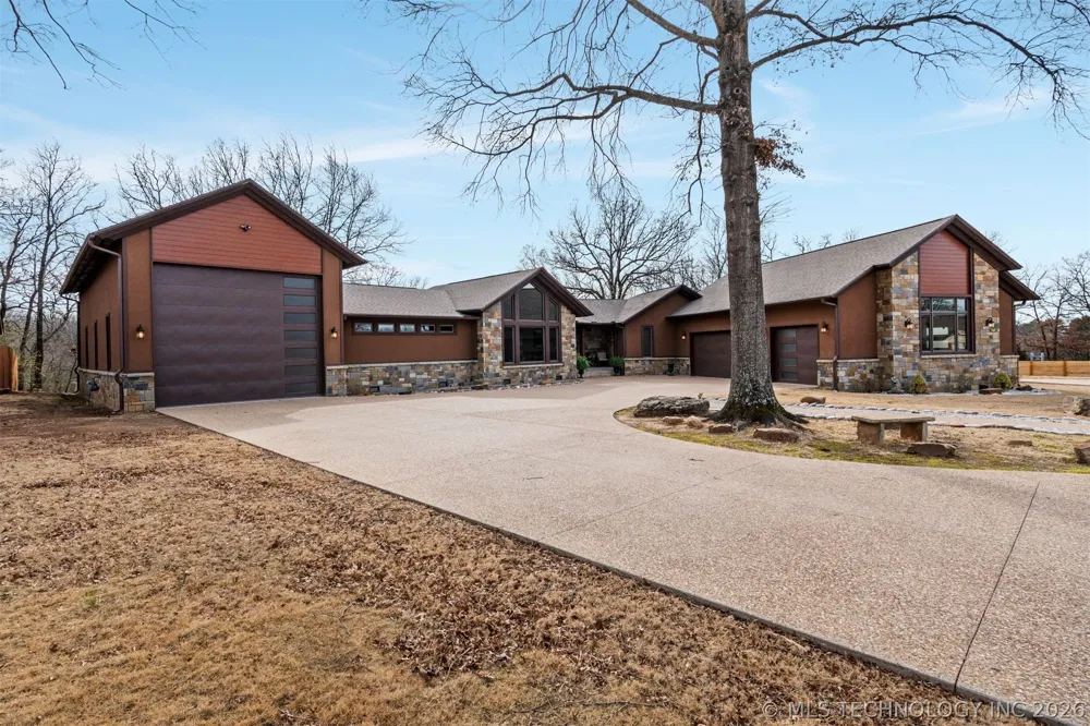1808 Queens Way Fort Smith, AR 72908