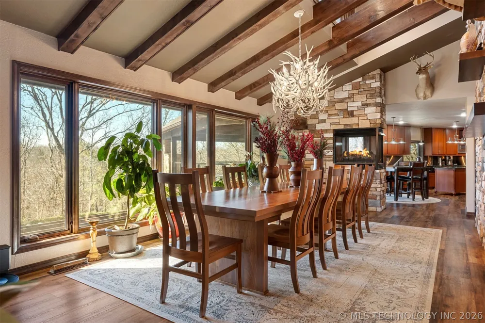 1808 Queens Way Fort Smith, AR 72908