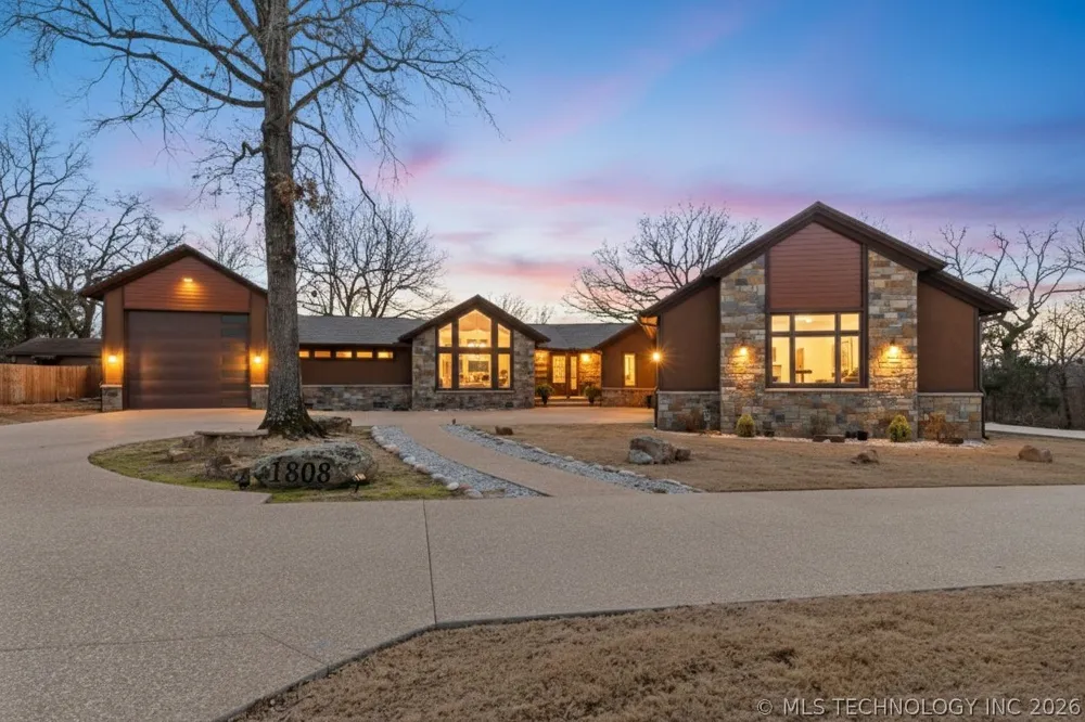 1808 Queens Way Fort Smith, AR 72908