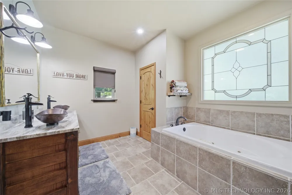 33689 Spruce Grouse Lane Afton, OK 74331