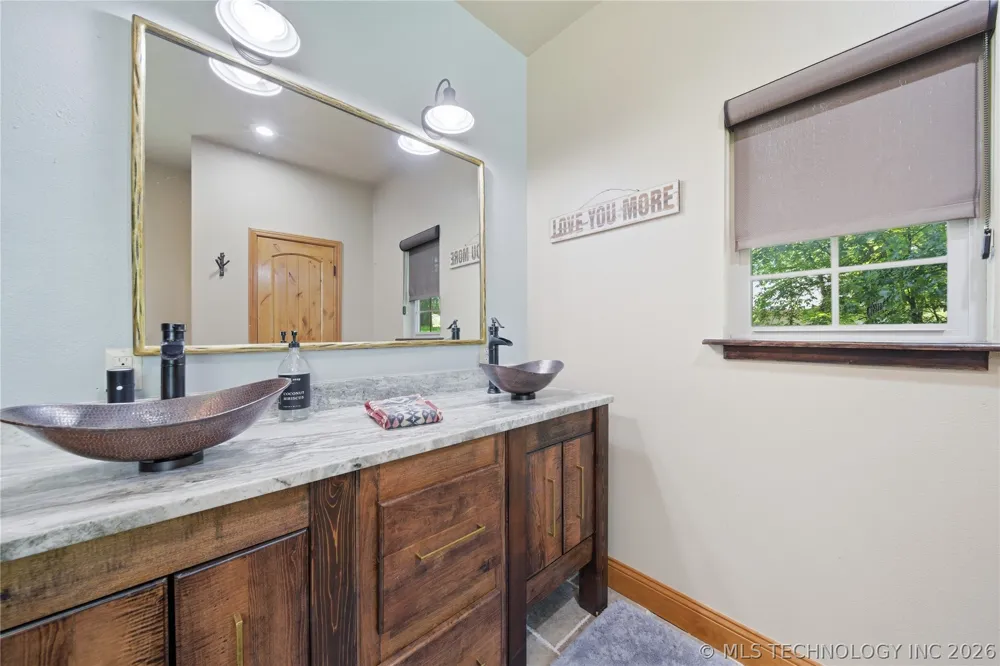 33689 Spruce Grouse Lane Afton, OK 74331