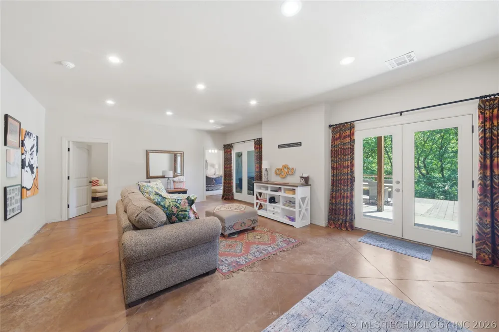 33689 Spruce Grouse Lane Afton, OK 74331