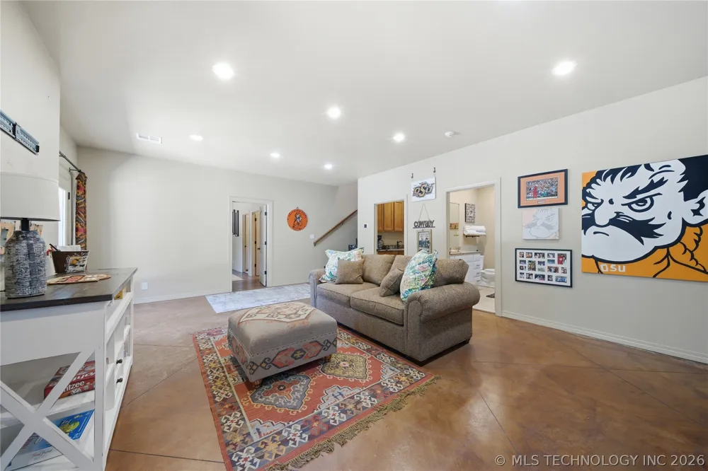 33689 Spruce Grouse Lane Afton, OK 74331