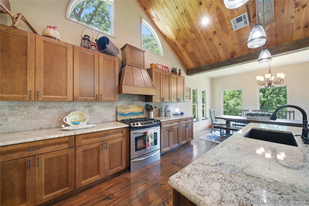 33689 Spruce Grouse Lane Afton, OK 74331