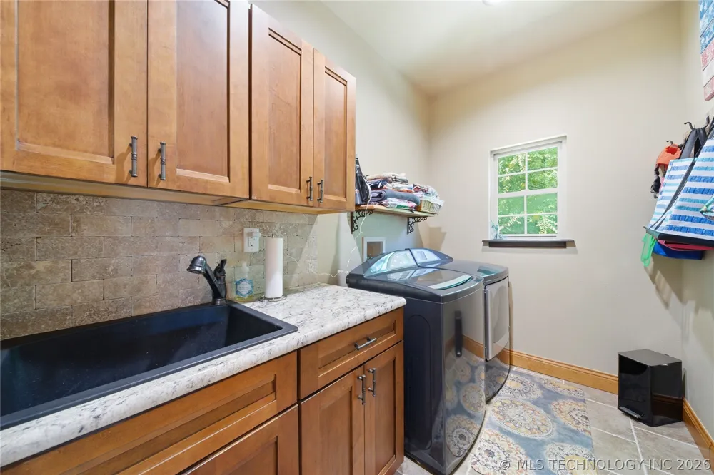 33689 Spruce Grouse Lane Afton, OK 74331