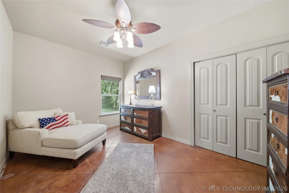 33689 Spruce Grouse Lane Afton, OK 74331