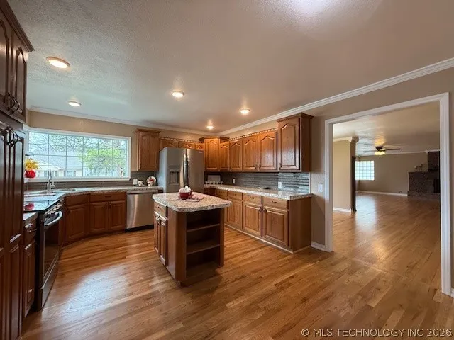 308 E South McAlester, OK 74501