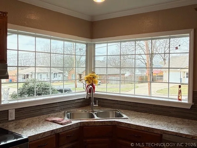 308 E South McAlester, OK 74501