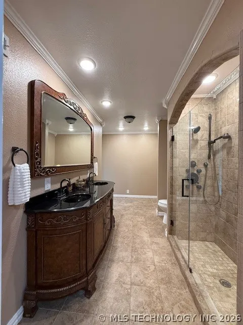 308 E South McAlester, OK 74501