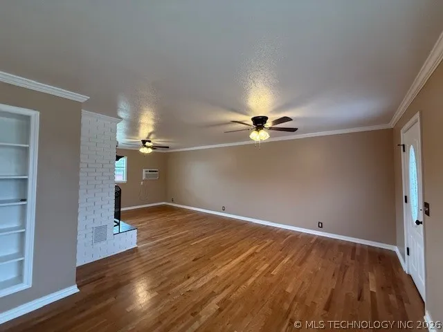 308 E South McAlester, OK 74501