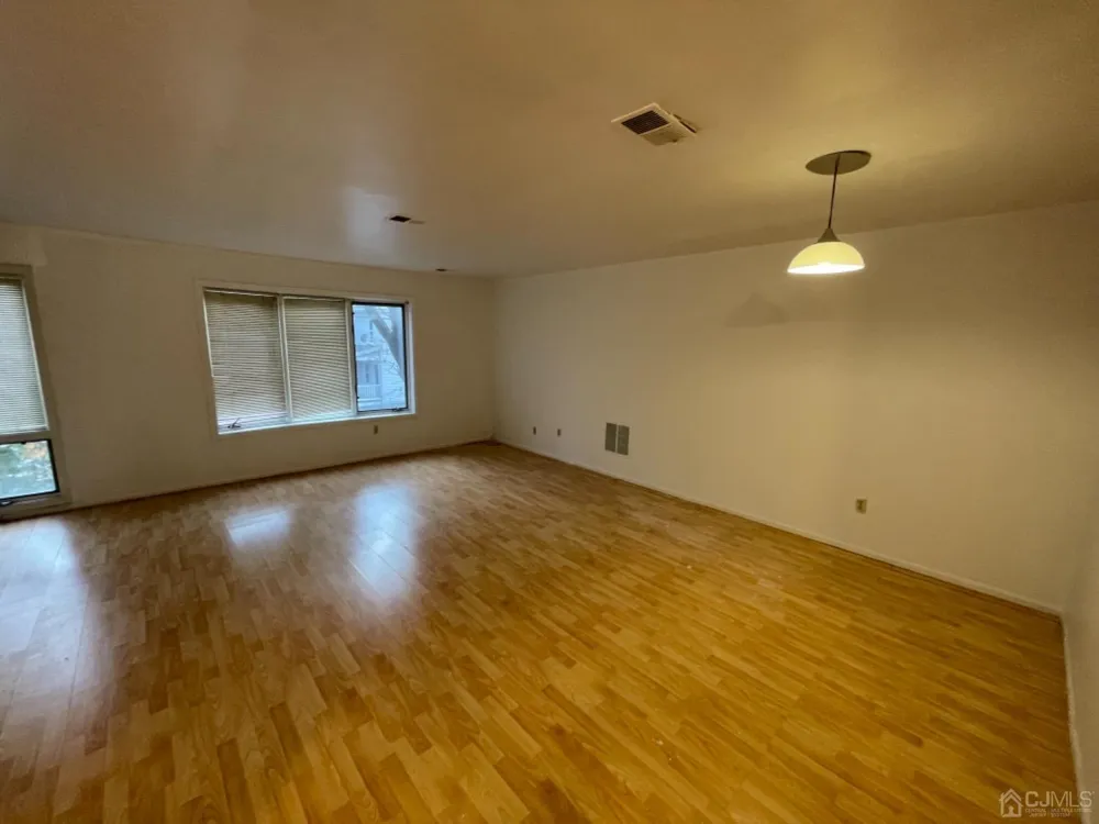 81 Redmond Street New Brunswick, NJ 08901
