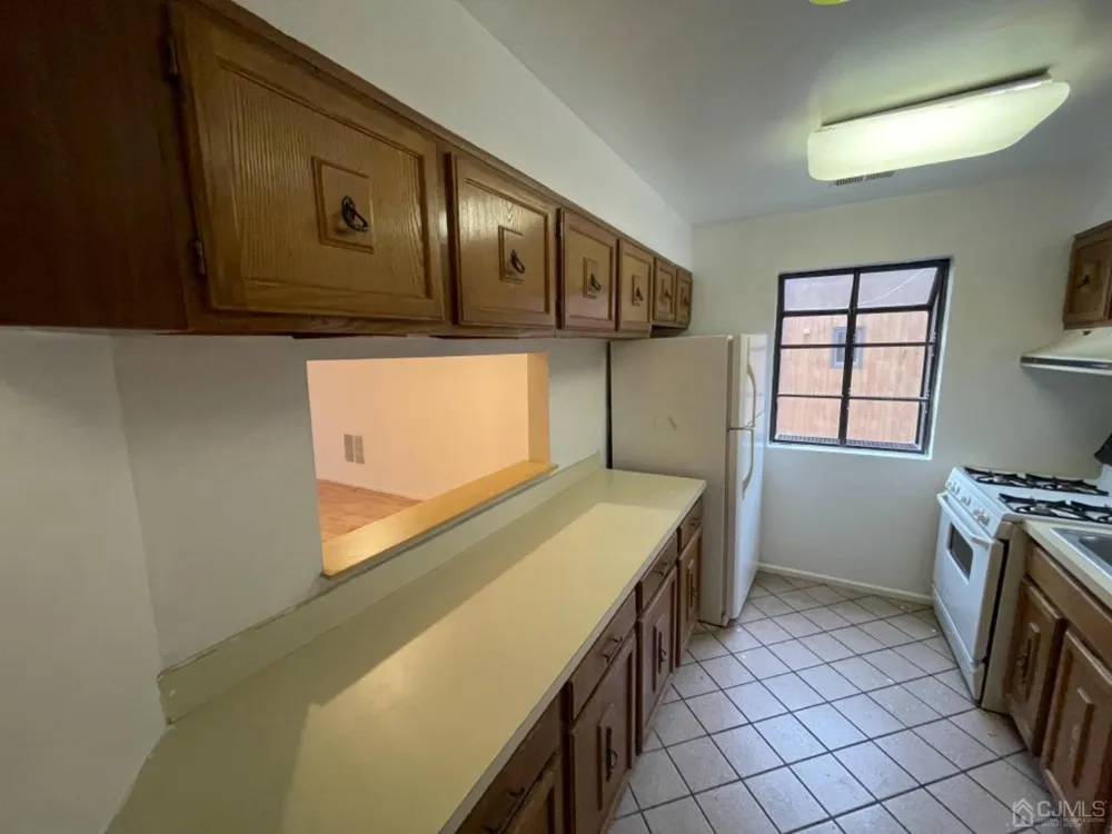 81 Redmond Street New Brunswick, NJ 08901