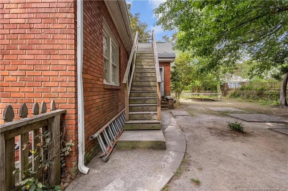 209 E 18th Street Lumberton, NC 28358