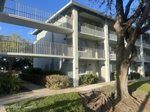 133 Oyster Bay Circle #101