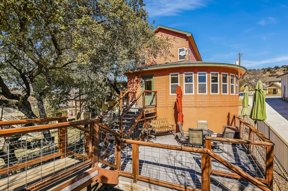 316 Mountain View Sunrise Beach, TX 78643