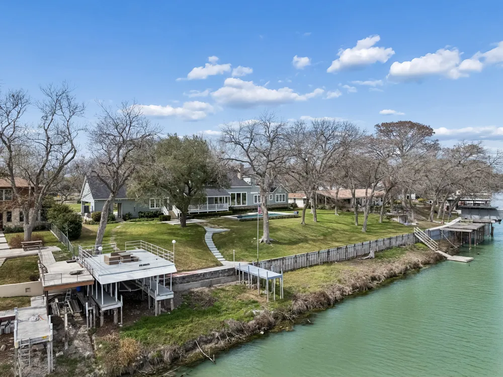 2319 Terminal Loop Road McQueeney, TX 78123
